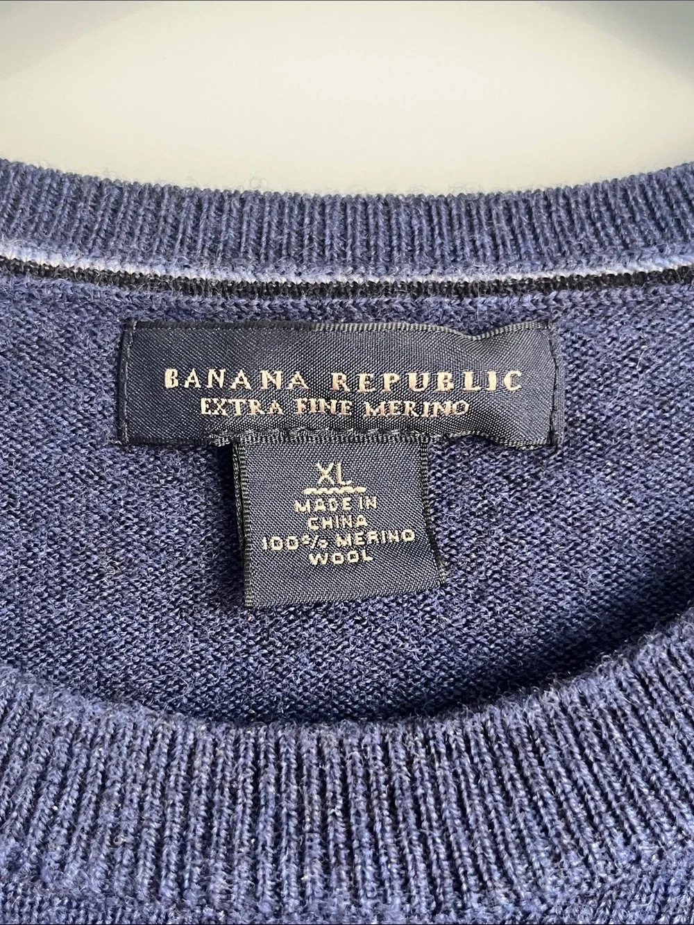 Banana Republic 100% Extra Fine Merino Wool Navy Blue Sweater Crew Neck Mens XL